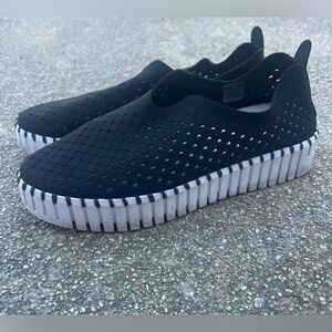 Ilse Jacobsen Black Tulip Platform, 40 EU/  9.5-10 U.S.